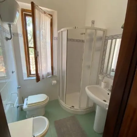 White House 1st Floor Casa vacanze *